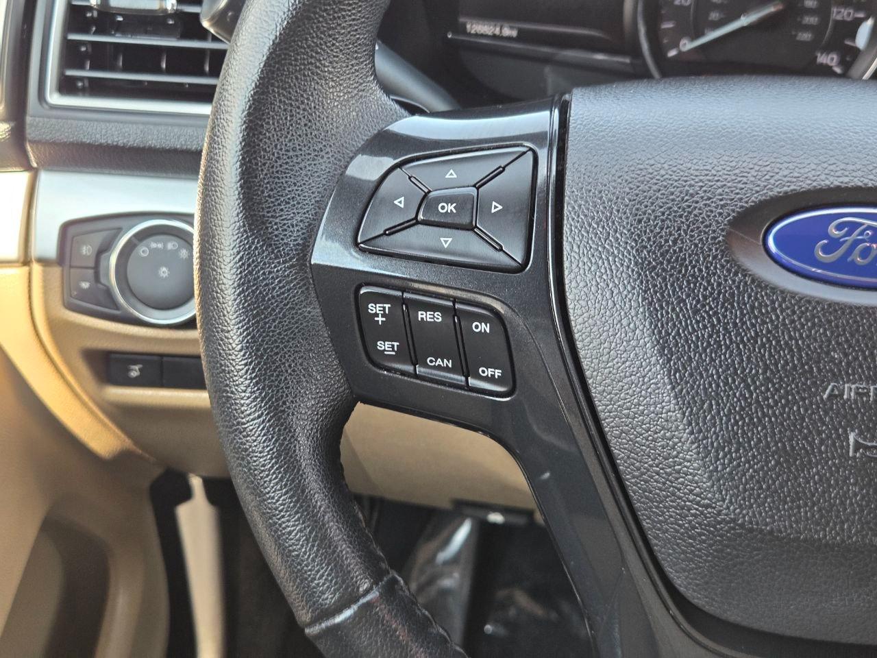 Ford Explorer XLT FWD 2017