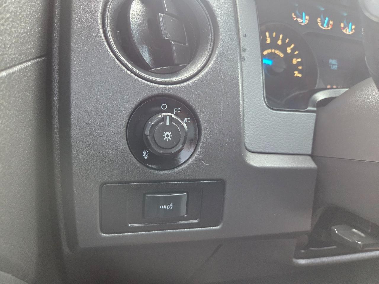 Ford F-150 STX 2WD 2013
