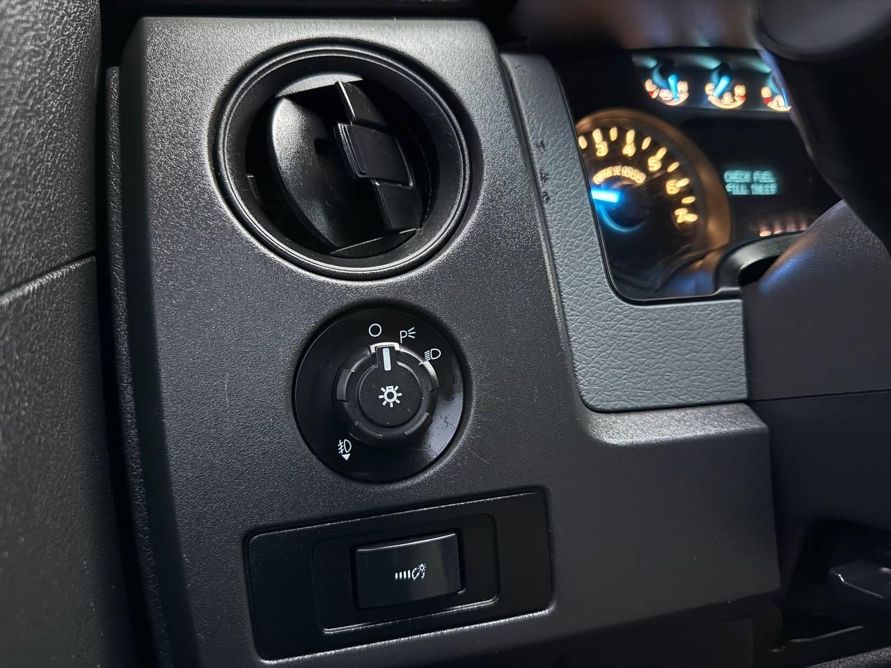 Ford F-150 STX 2WD 2013