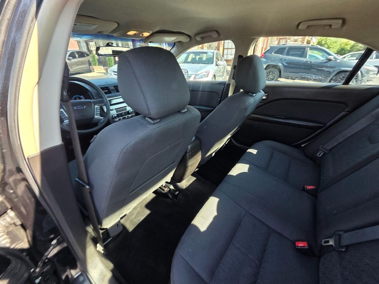 Ford Fusion I4 SE 2011