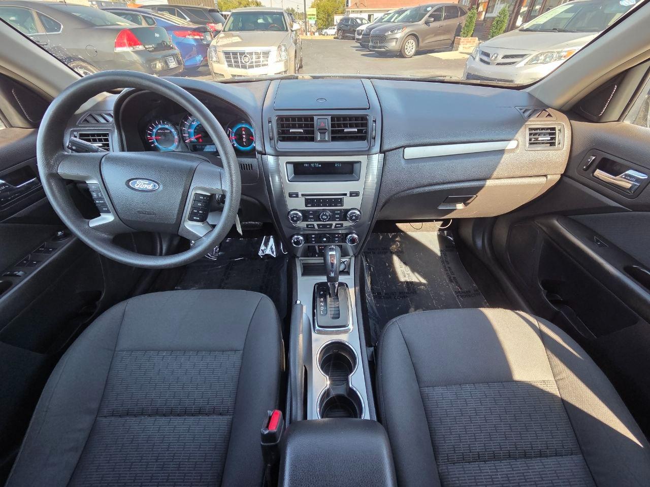 Ford Fusion I4 SE 2011