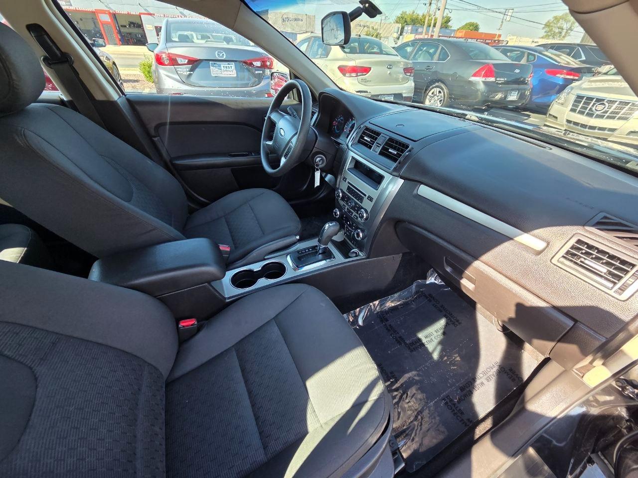 Ford Fusion I4 SE 2011