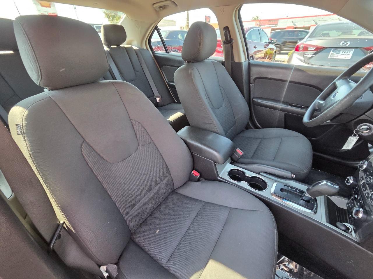 Ford Fusion I4 SE 2011