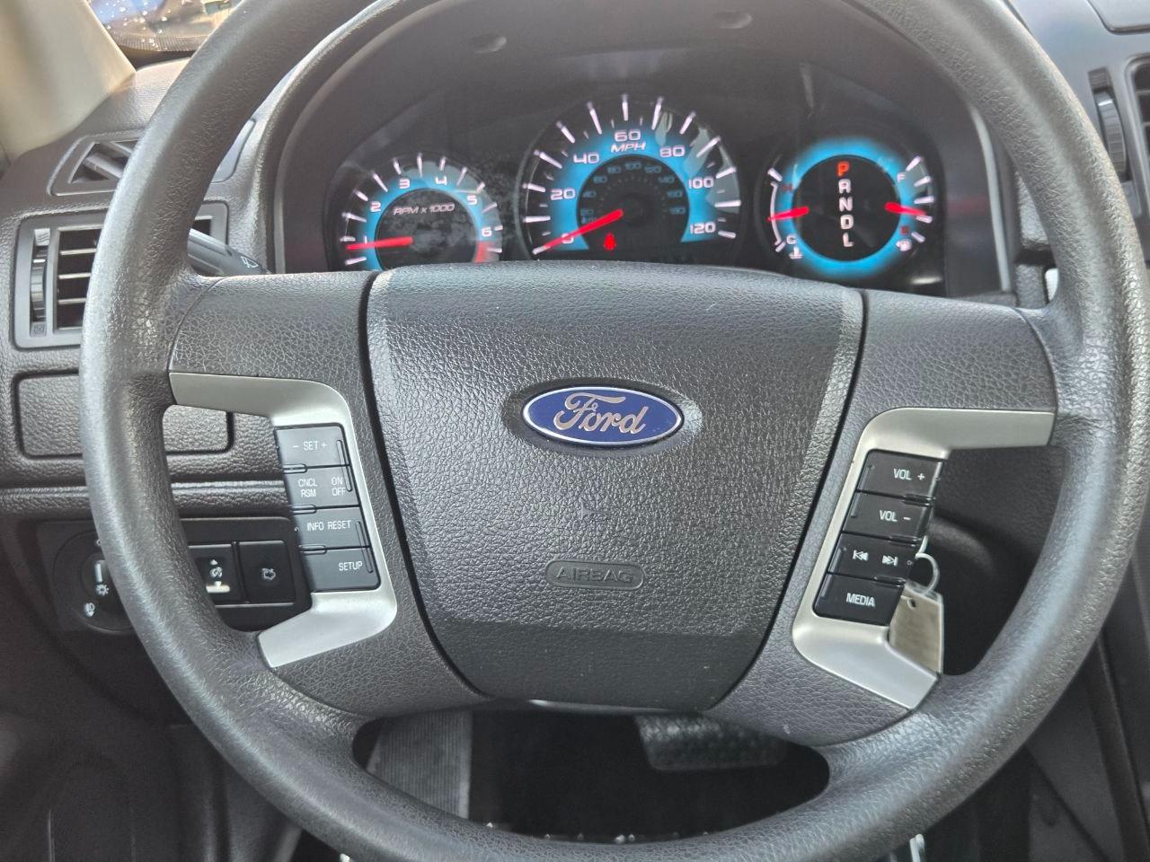 Ford Fusion I4 SE 2011