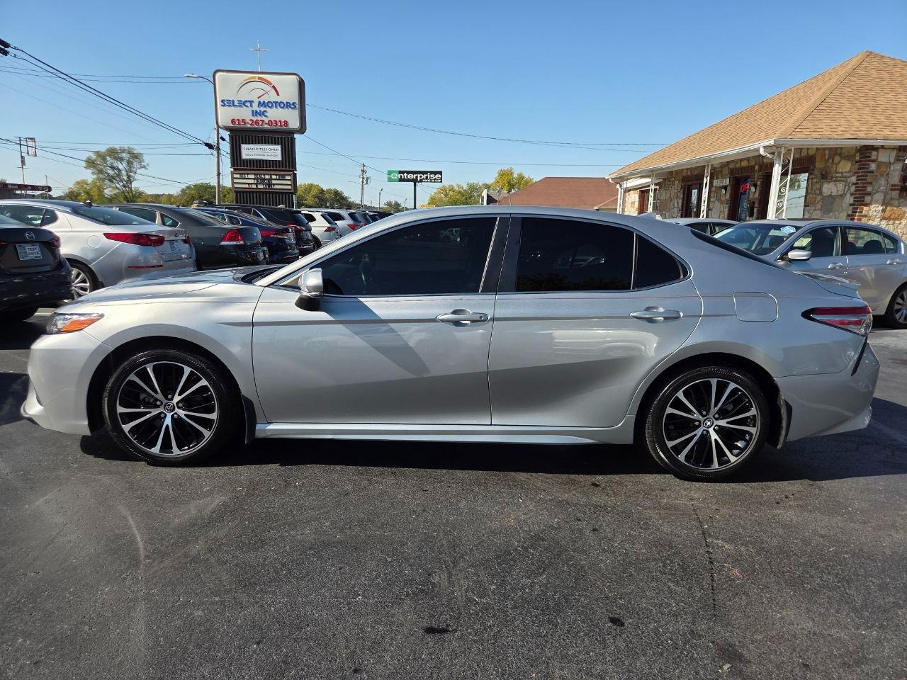 Toyota Camry SE 2018