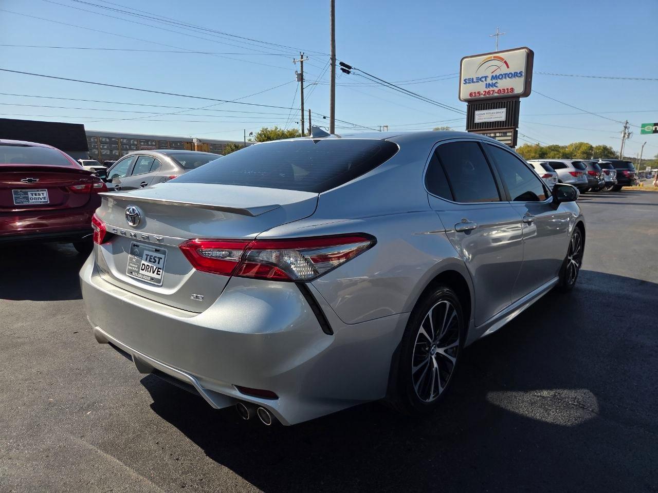 Toyota Camry SE 2018