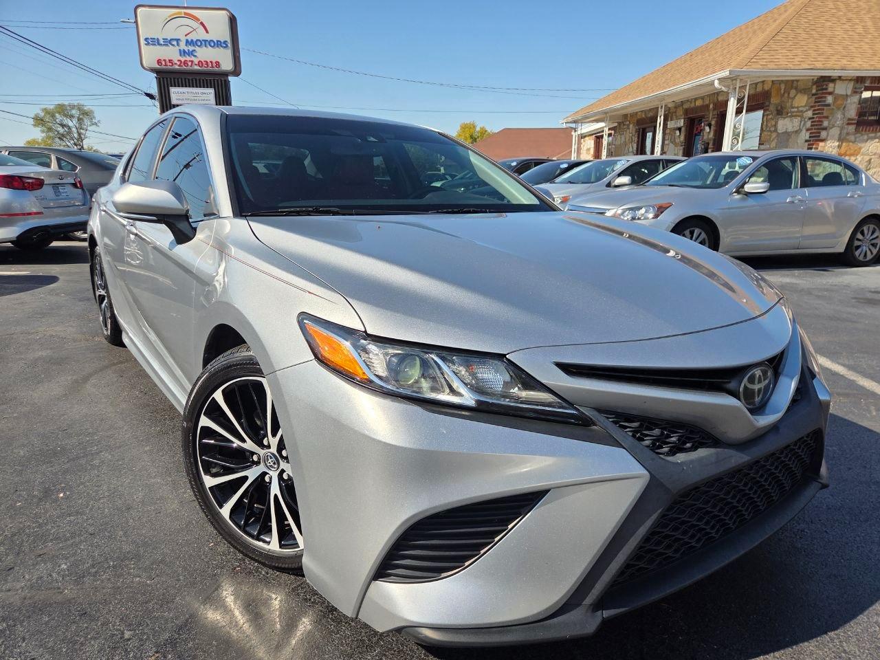 Toyota Camry SE 2018