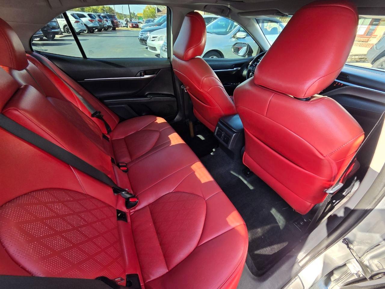 Toyota Camry SE 2018