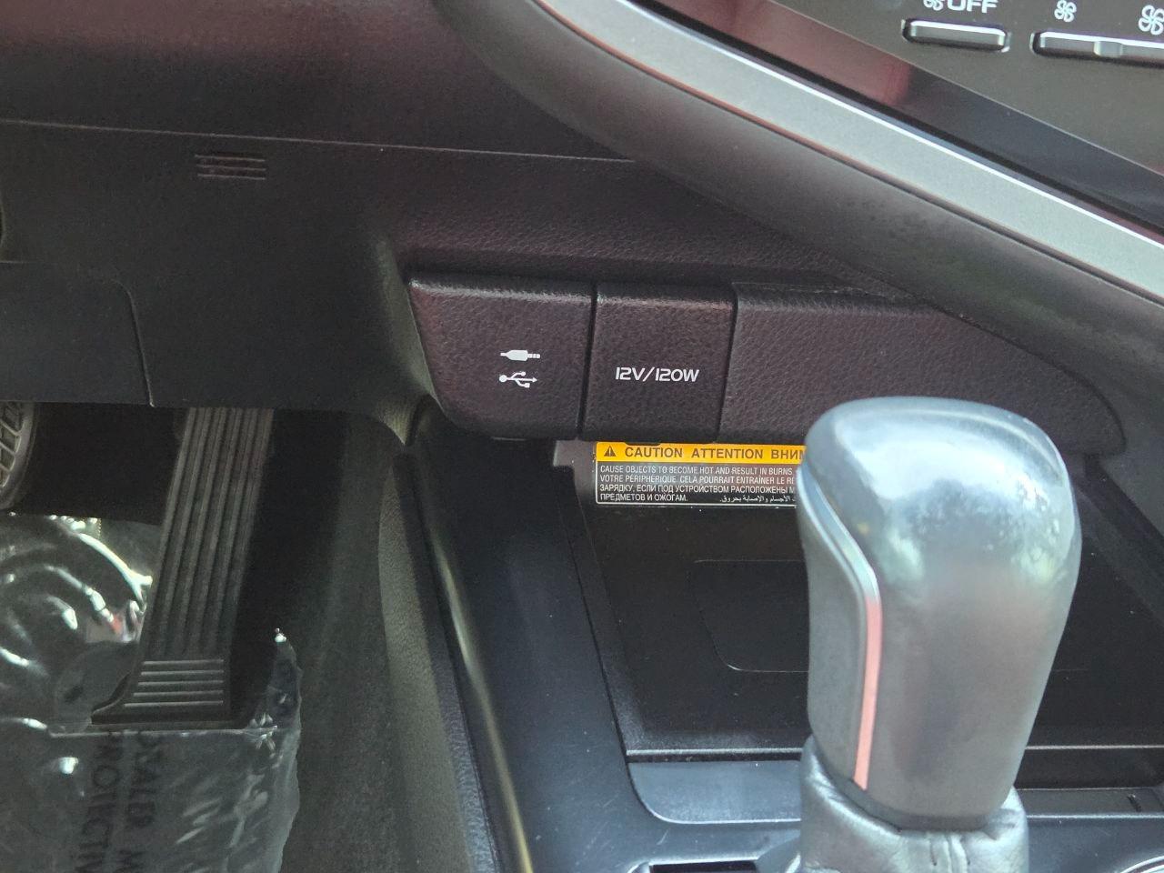 Toyota Camry SE 2018