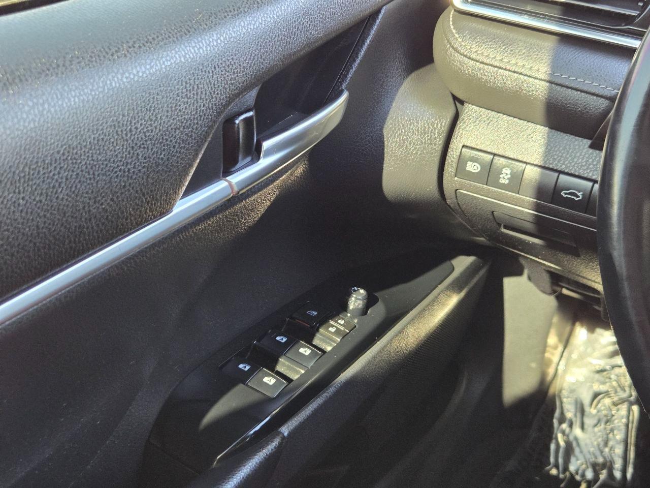 Toyota Camry SE 2018