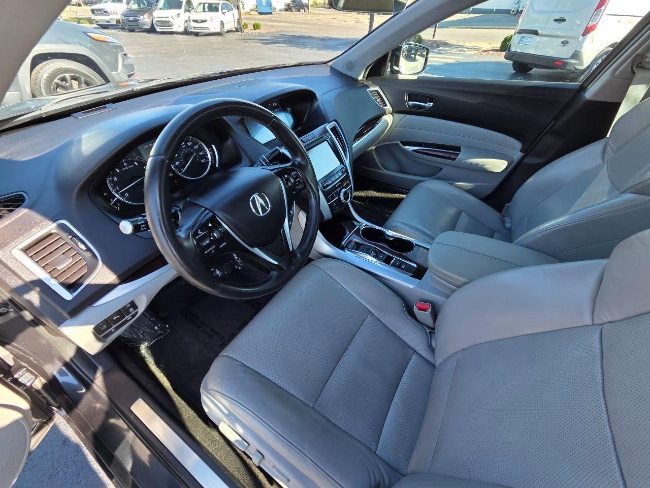 Acura TLX 9-Spd AT w/Advance Package 2015