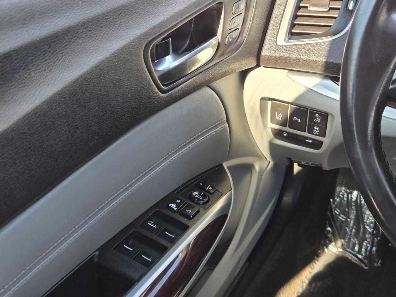 Acura TLX 9-Spd AT w/Advance Package 2015