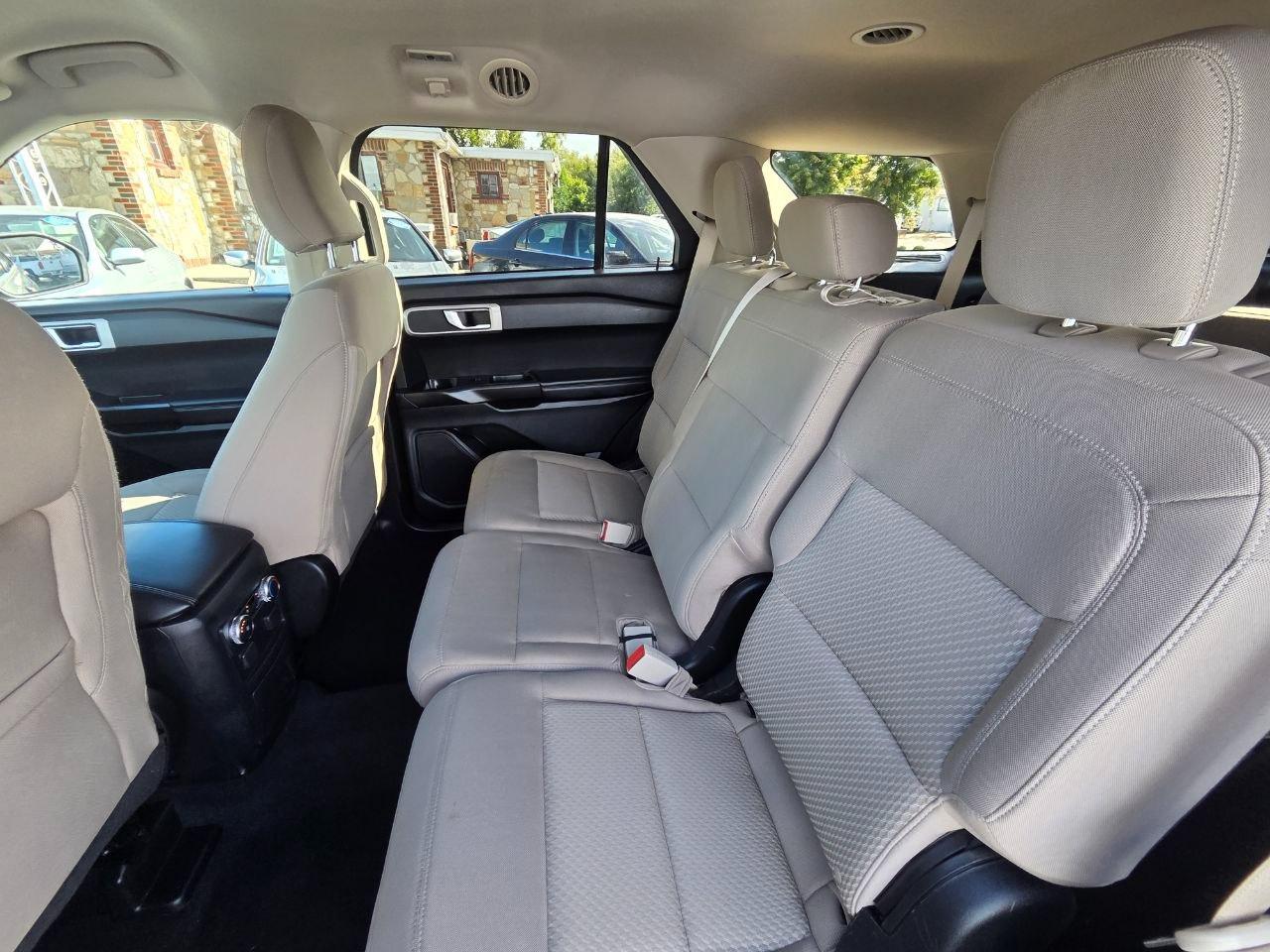 Ford Explorer Base 2021