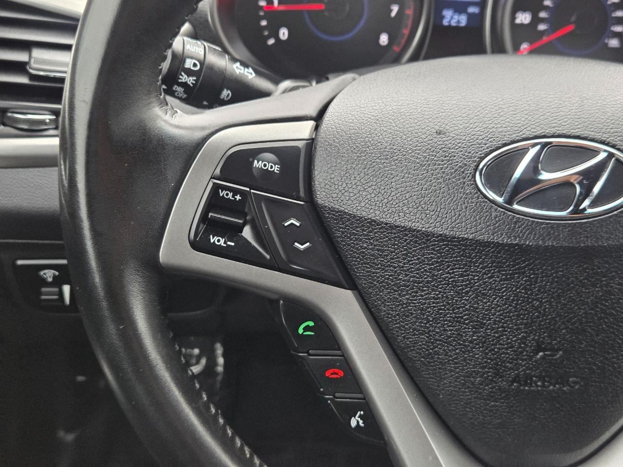 Hyundai Veloster  2017