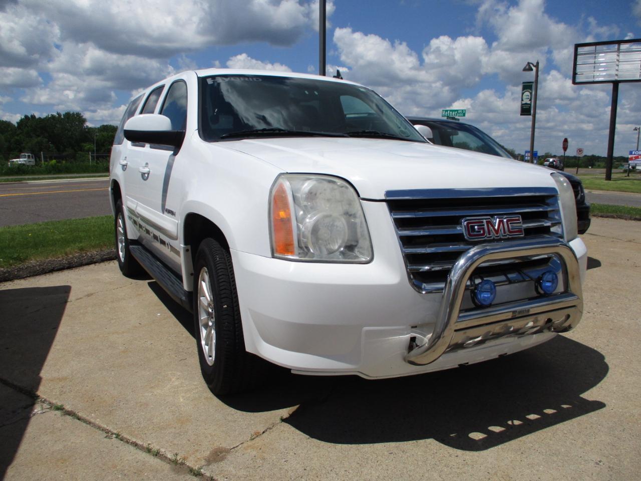 Used 2008 GMC Yukon Hybrid 4WD 4dr for Sale in Cottage Grove MN 55016 MTZ Auto Sales LLC