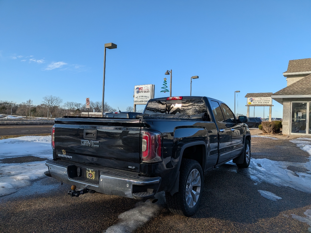 GMC Sierra 1500 4WD Double Cab 143.5" SLT 2017