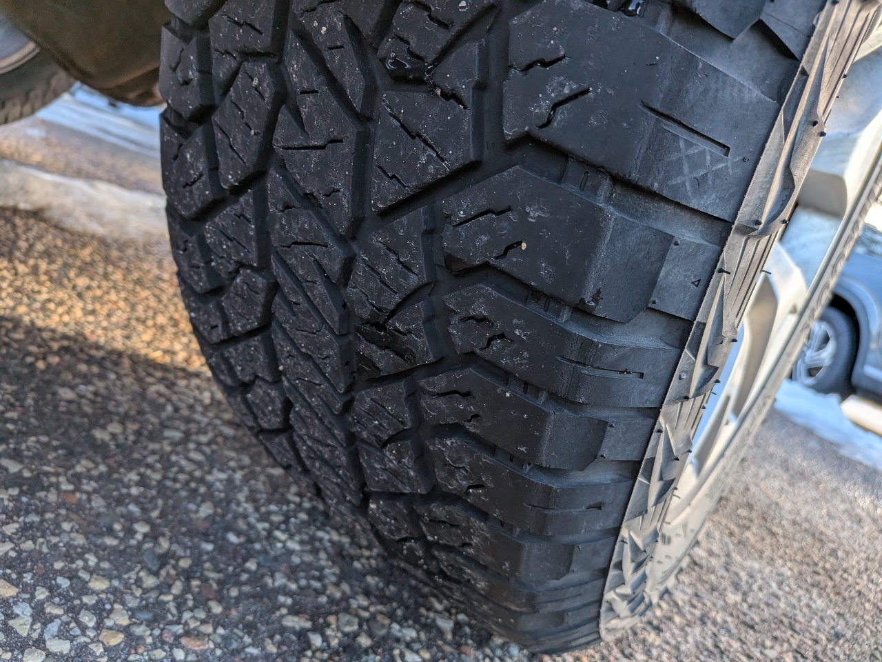 GMC Sierra 1500 4WD Double Cab 143.5" SLT 2017