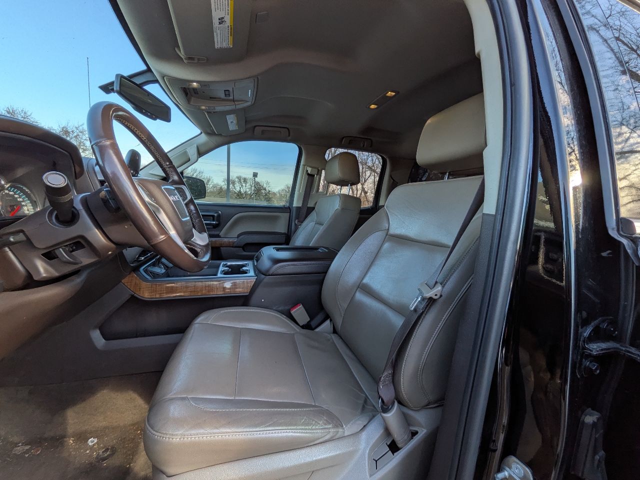 GMC Sierra 1500 4WD Double Cab 143.5" SLT 2017