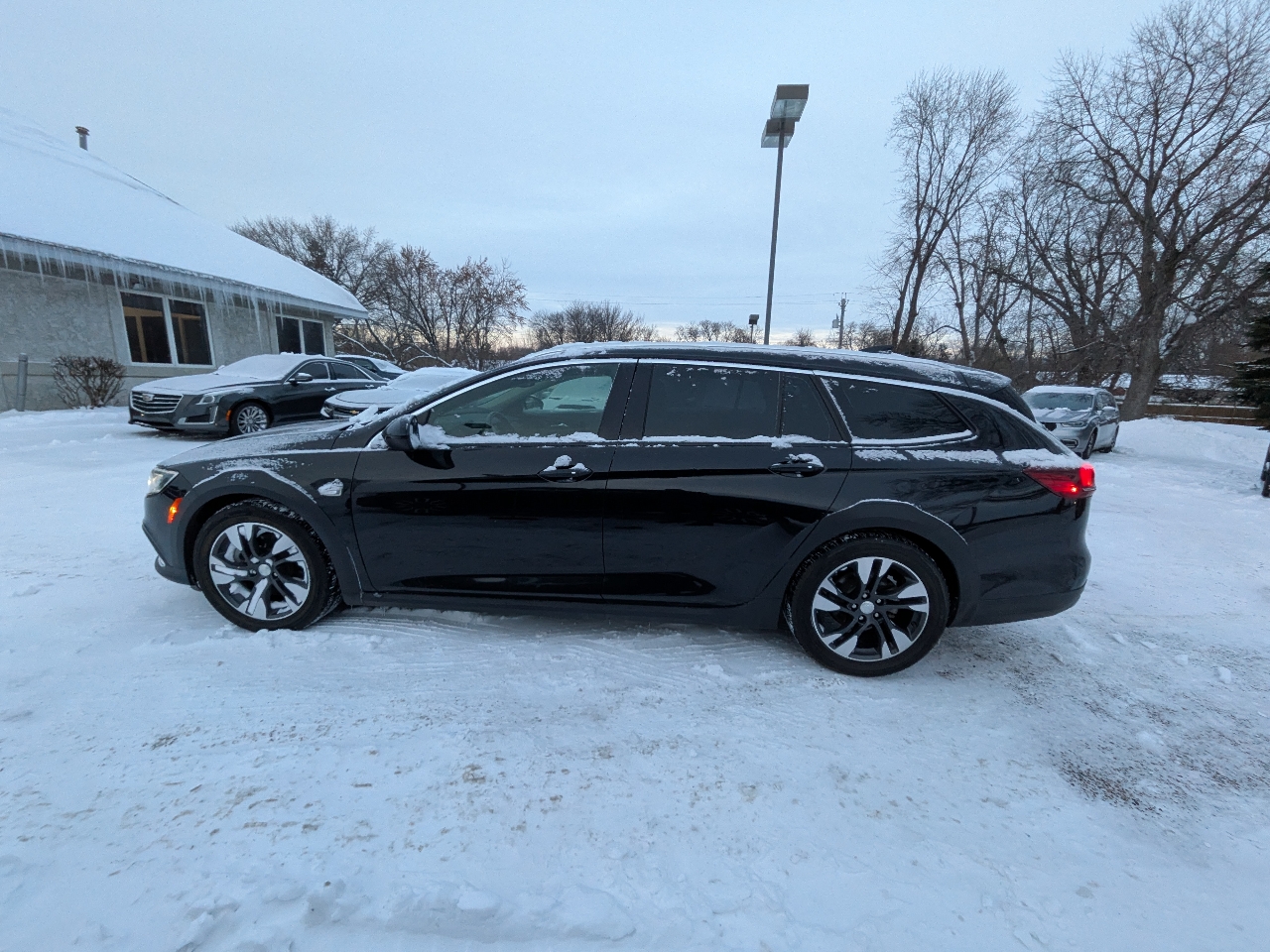 Buick Regal TourX 5dr Wgn Essence AWD 2019