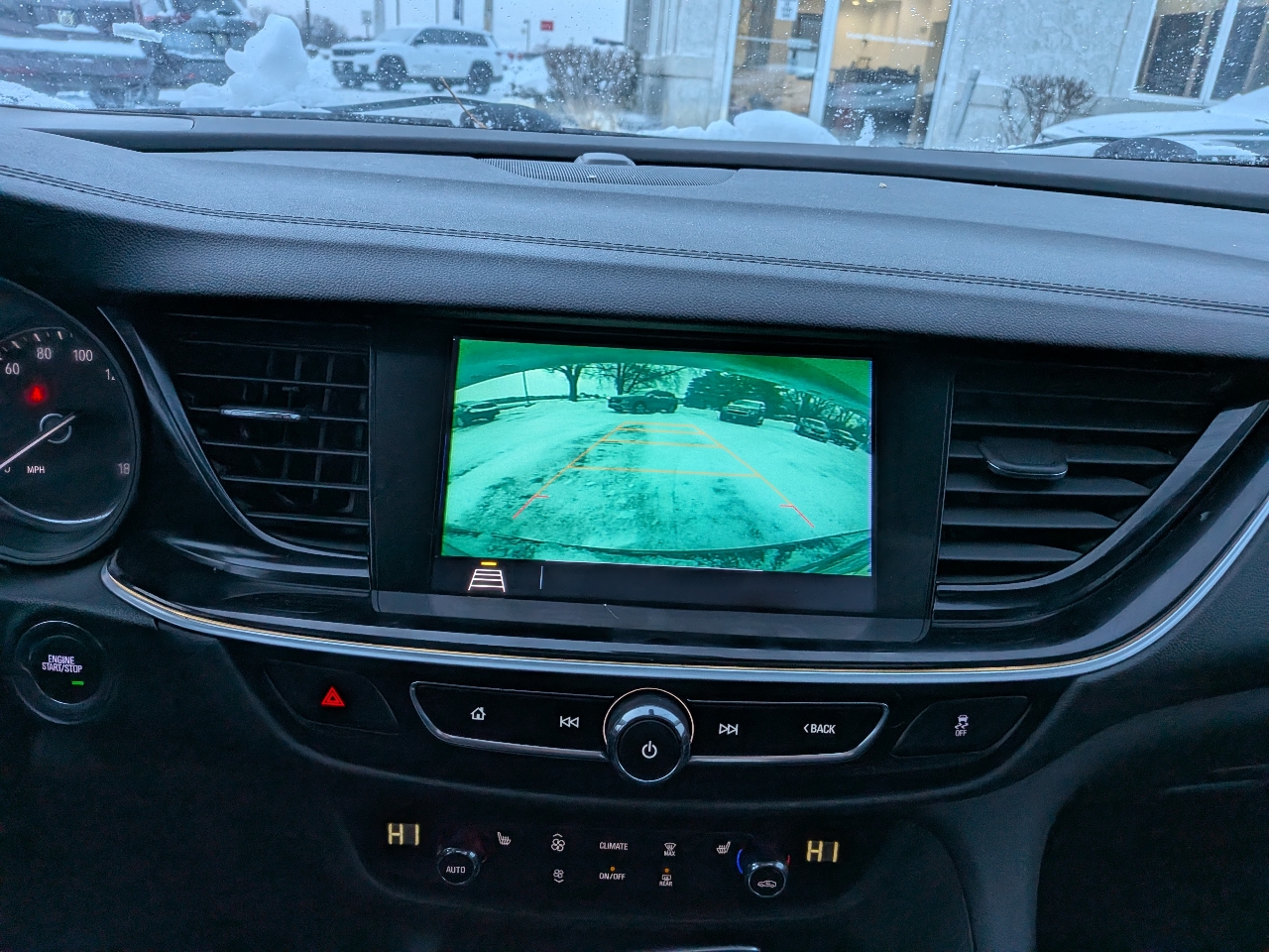 Buick Regal TourX 5dr Wgn Essence AWD 2019