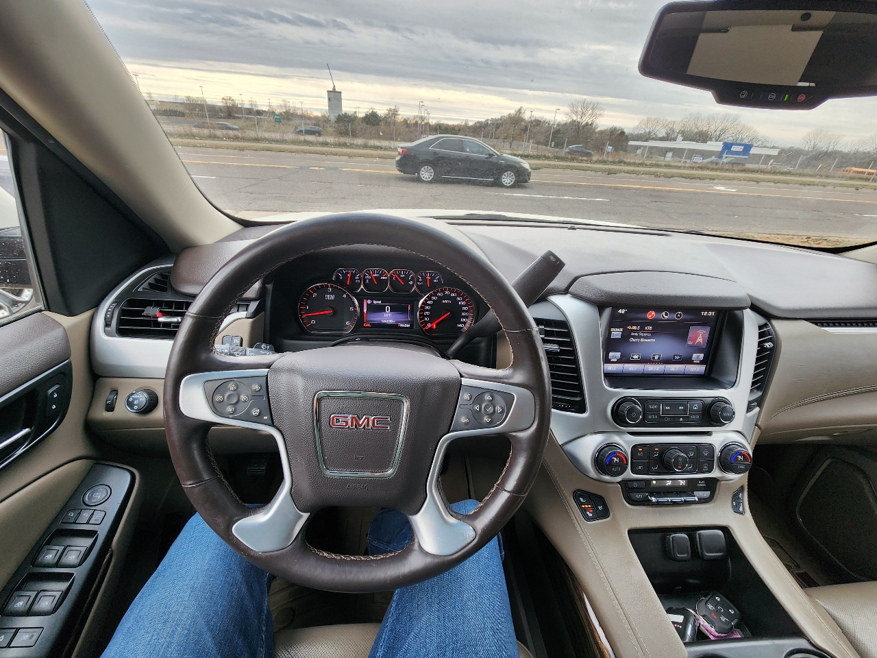 GMC Yukon 4WD 4dr SLT 2015