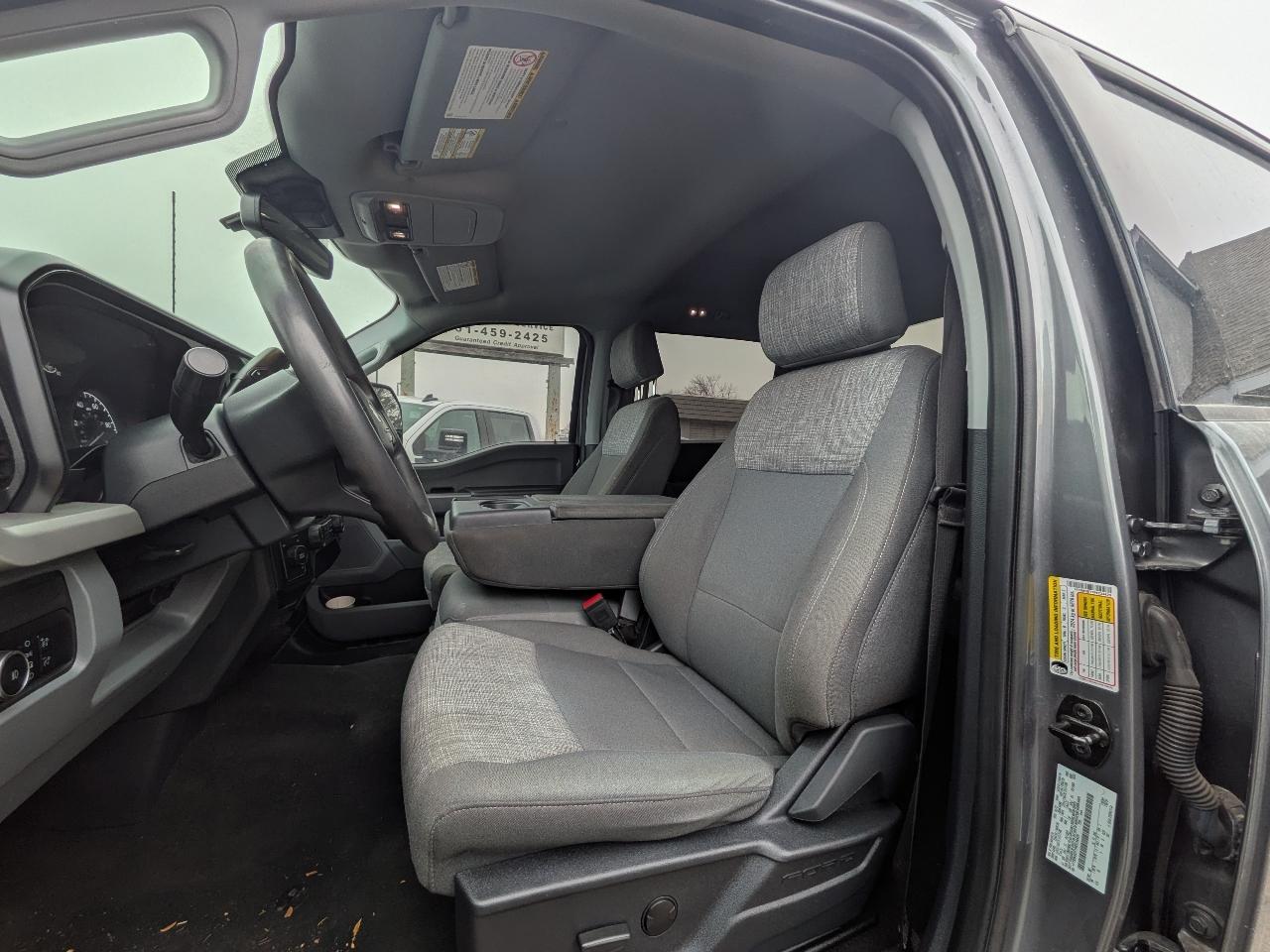 Ford Super Duty F-350 DRW XL 4WD Crew Cab 8' Box 2023