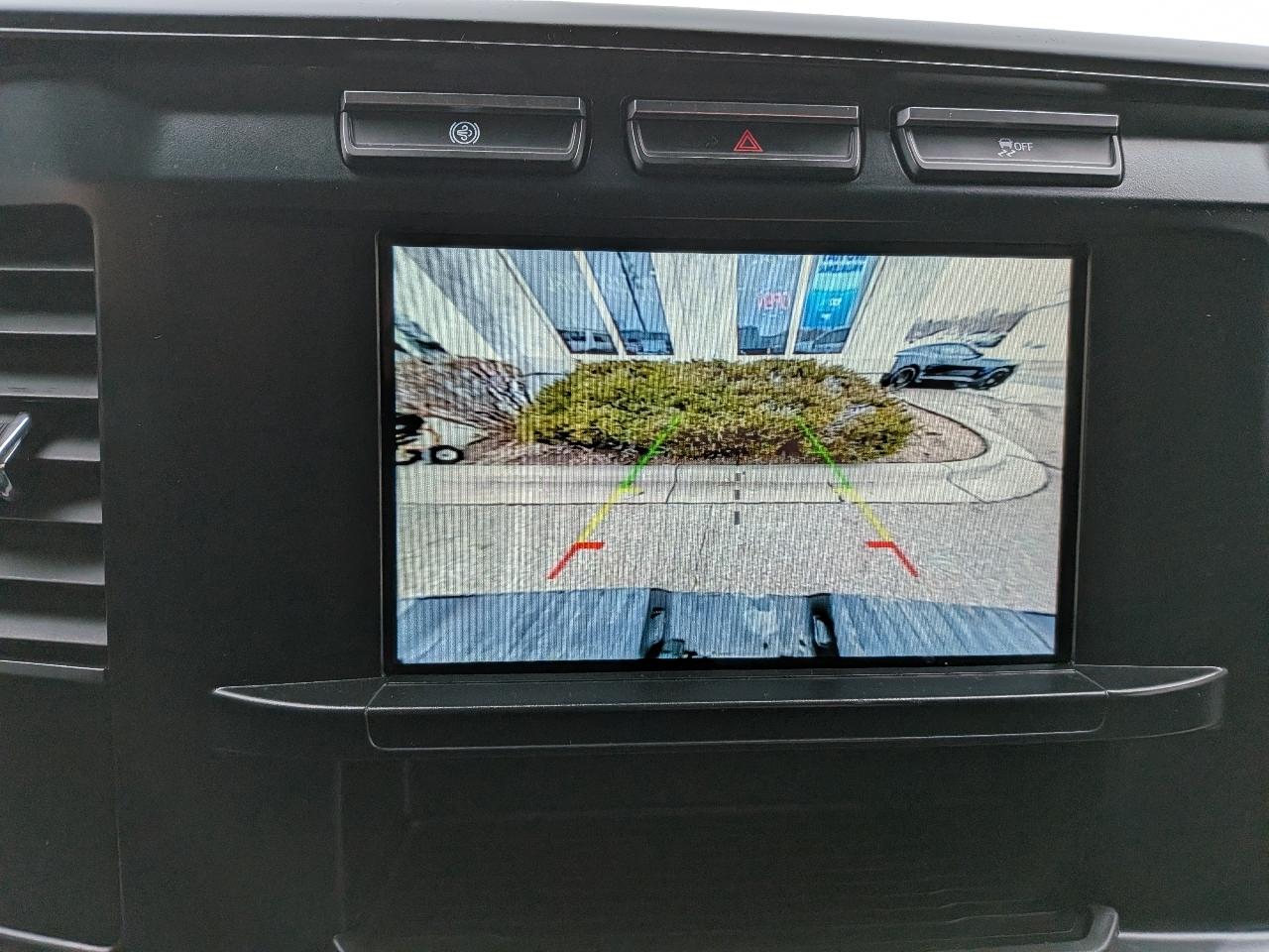 Ford Super Duty F-350 DRW XL 4WD Crew Cab 8' Box 2023