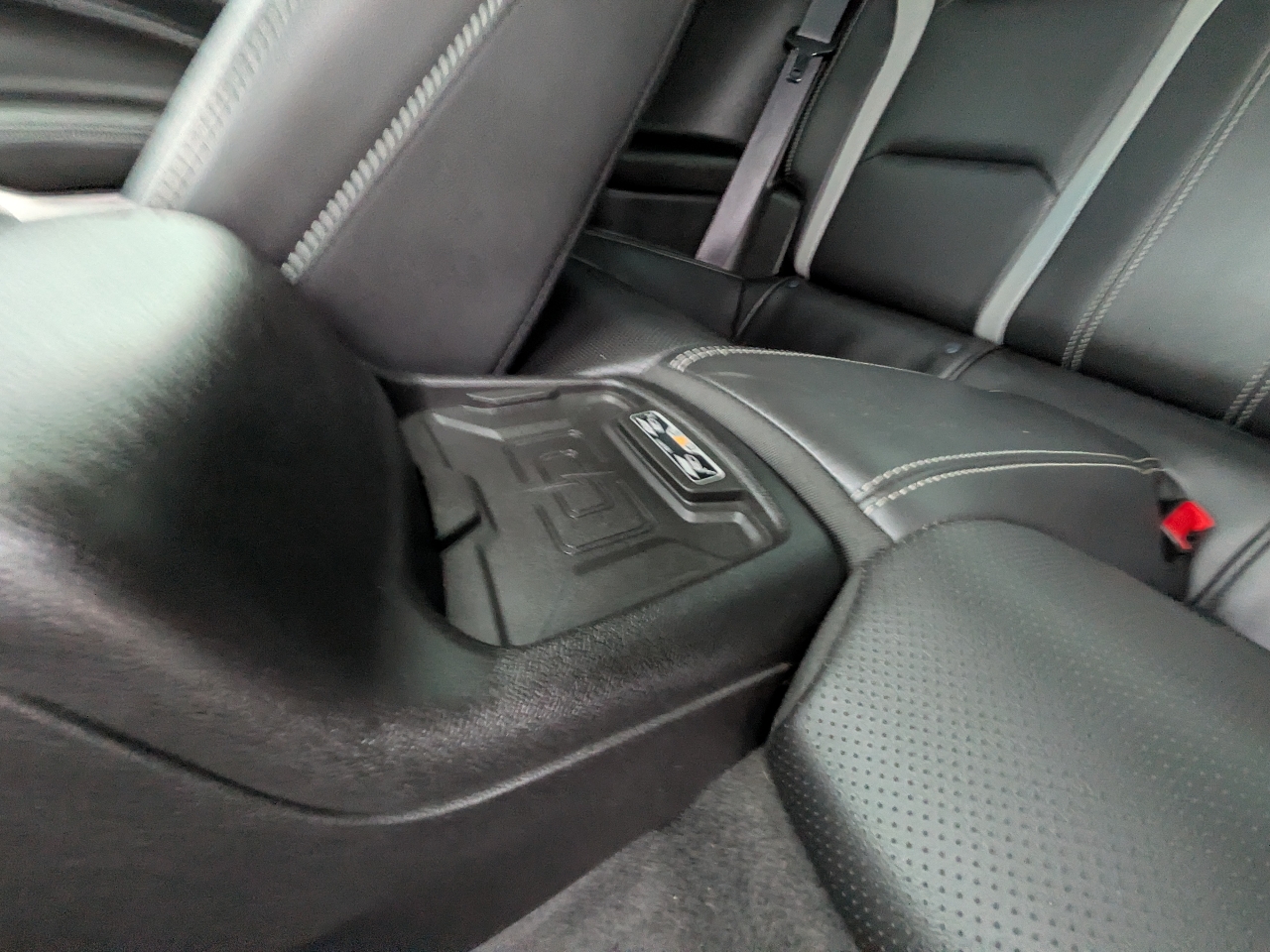 Chevrolet Camaro 2dr Cpe 2LT 2017