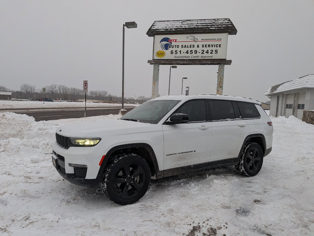 2023 Jeep Grand Cherokee L Limited's photo