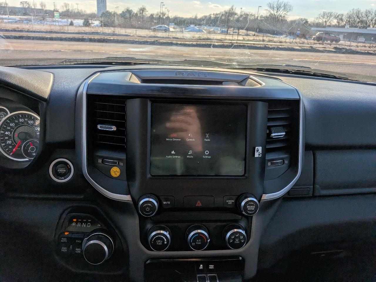 RAM 1500 Big Horn/Lone Star 4x4 Crew Cab 5'7" Box 2019