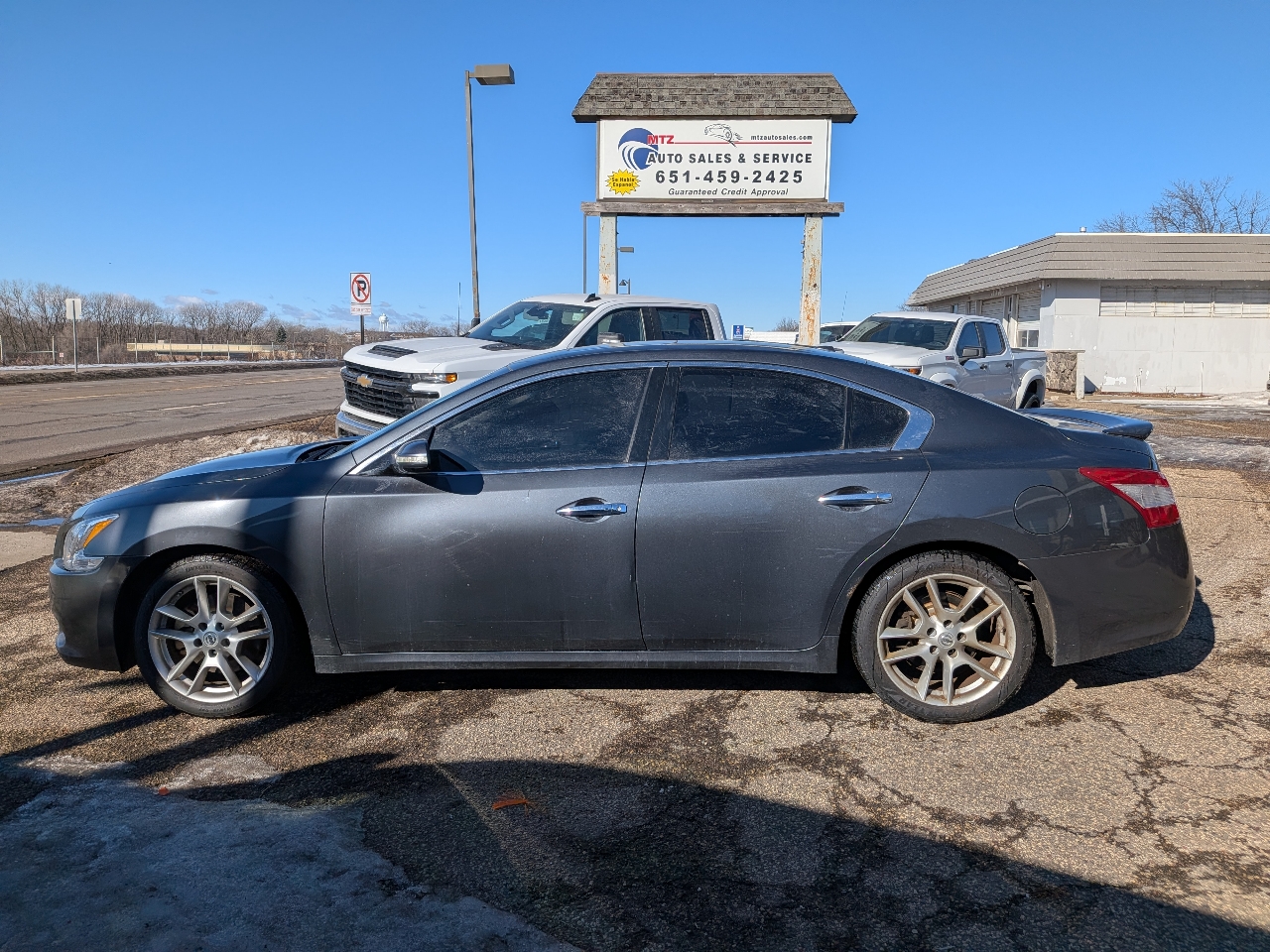 Nissan Maxima 4dr Sdn V6 CVT 3.5 SV 2010