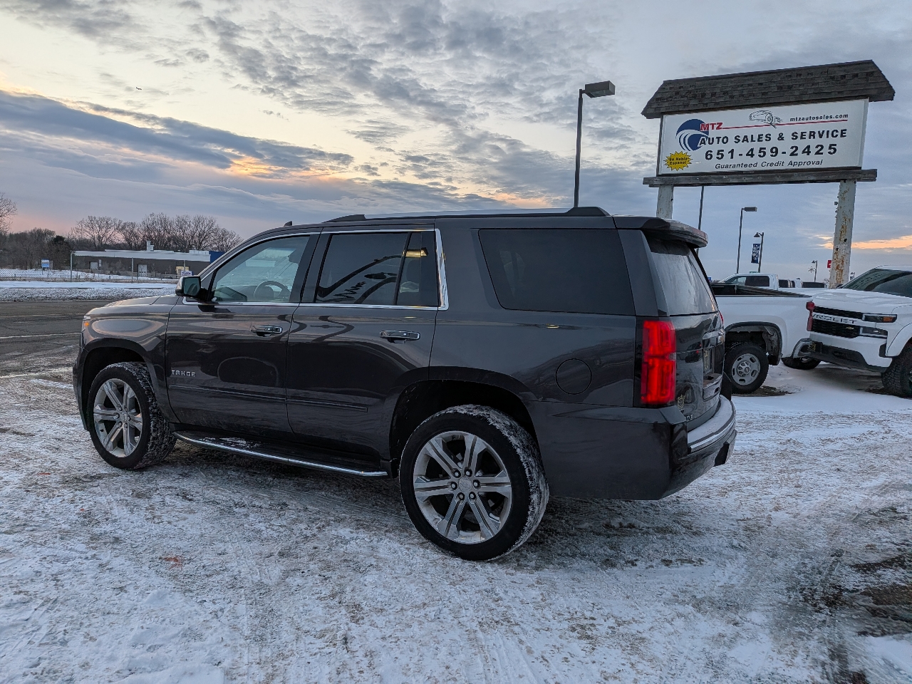 Chevrolet Tahoe 4WD 4dr Premier 2017