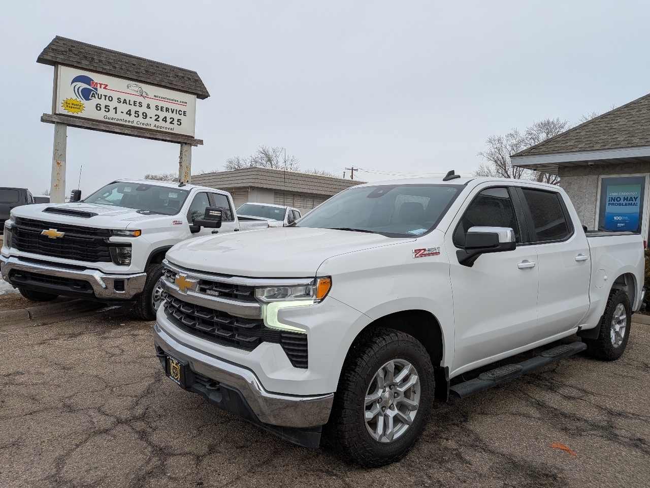 2023 Chevrolet Silverado 1500 4WD Crew Cab 147" LT w/1LT