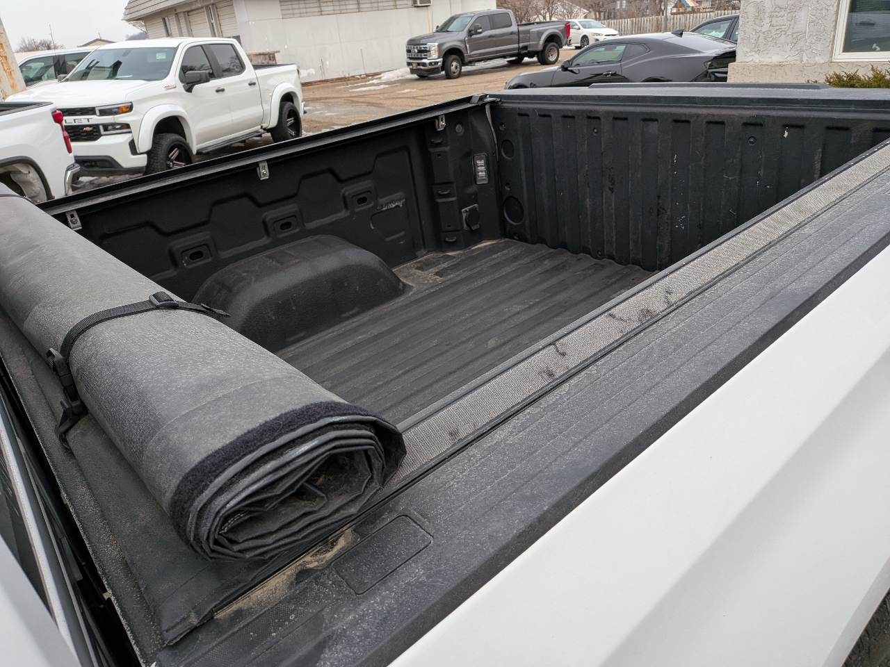 Chevrolet Silverado 1500 4WD Crew Cab 147" LT w/1LT 2023