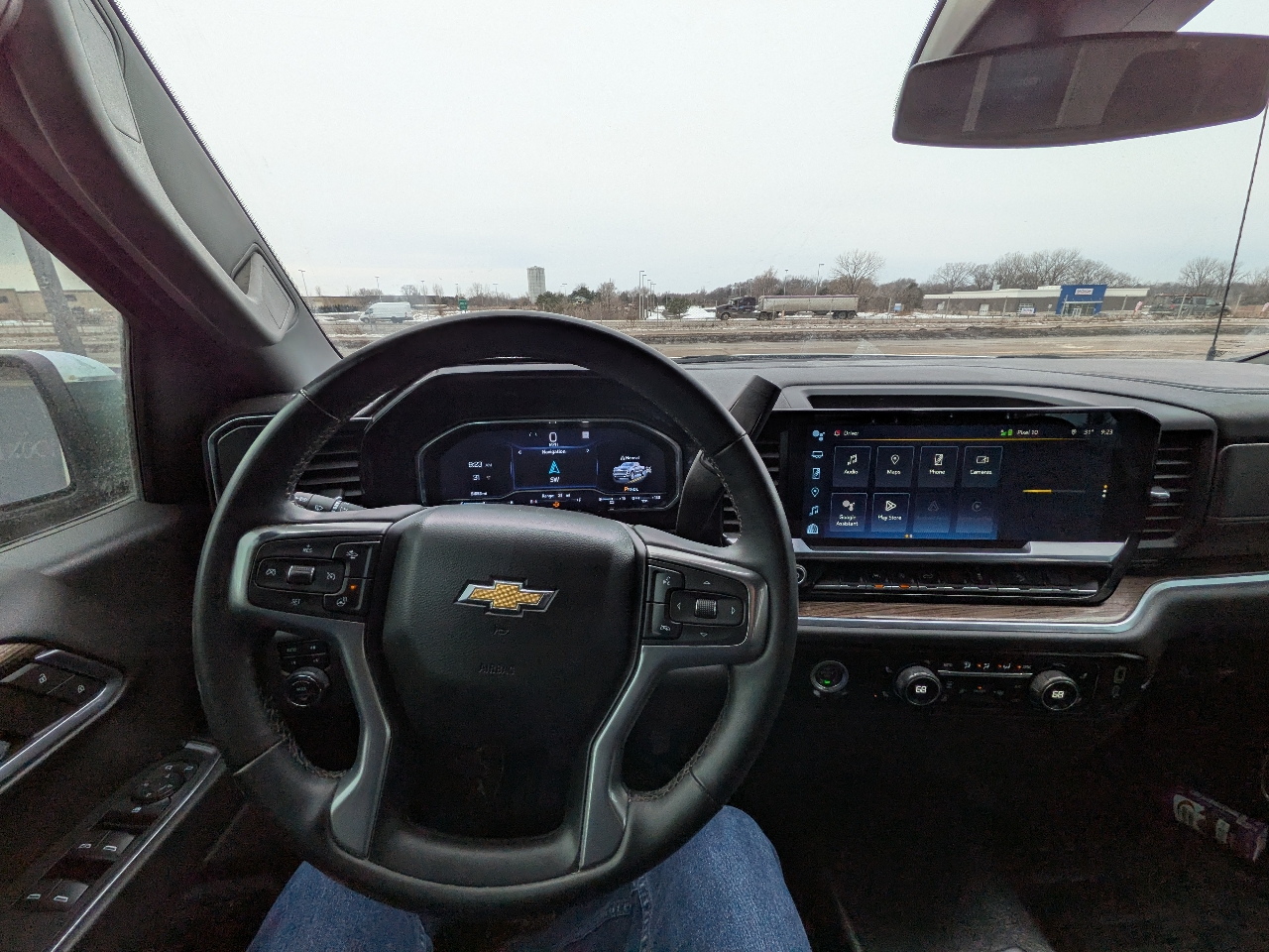 Chevrolet Silverado 1500 4WD Crew Cab 147" LT w/1LT 2023