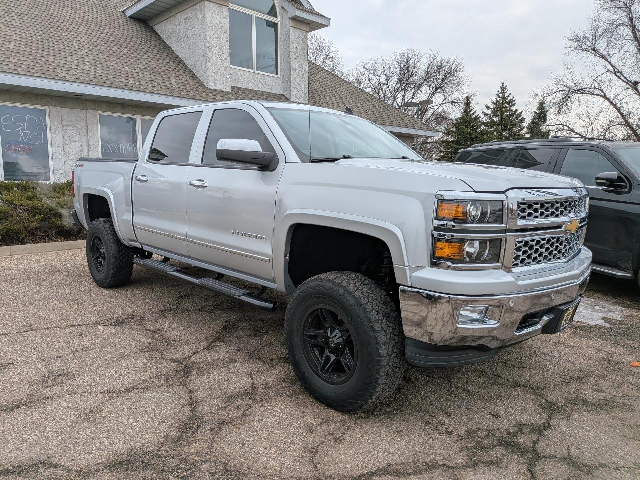 Chevrolet Silverado 1500 4WD Crew Cab 143.5" LTZ w/1LZ 2014