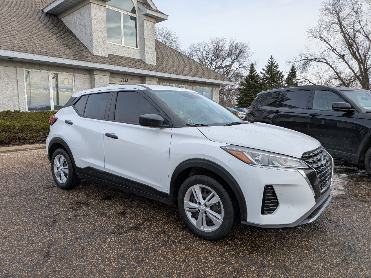 Nissan Kicks S FWD 2023