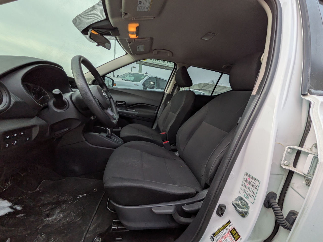 Nissan Kicks S FWD 2023