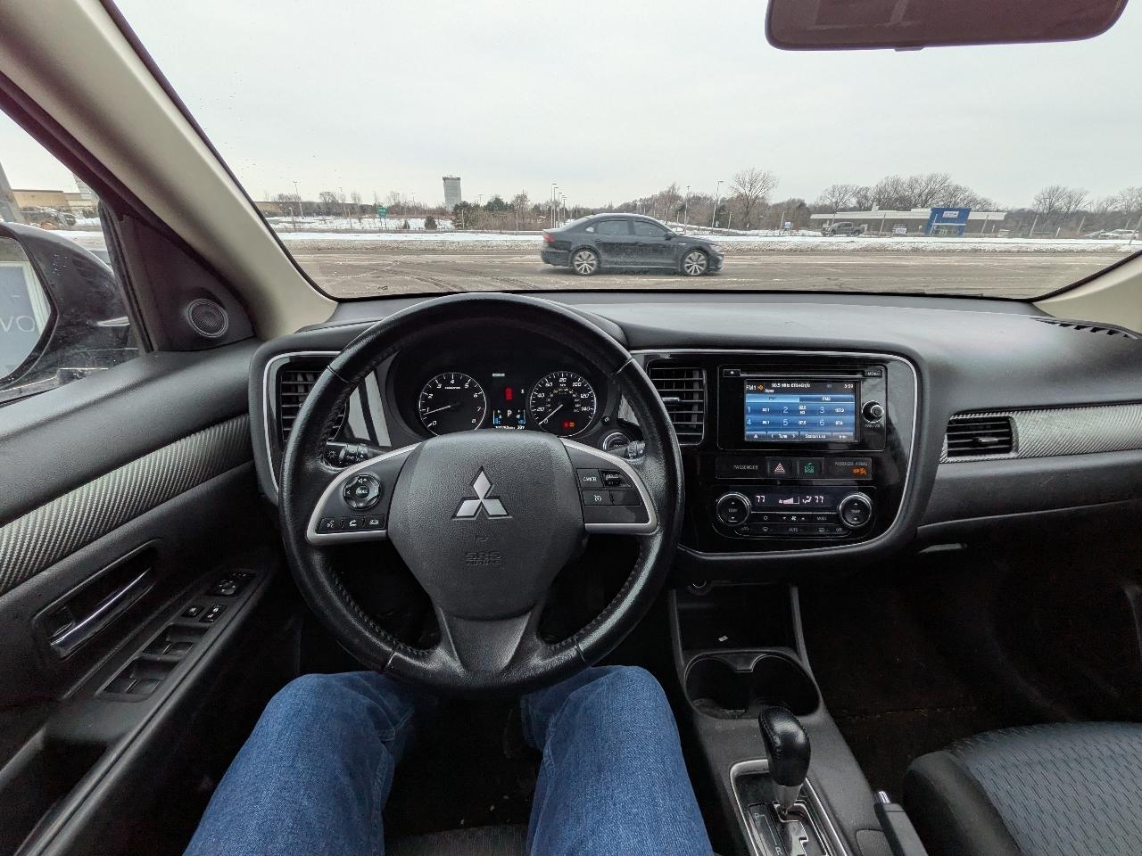 Mitsubishi Outlander 4WD 4dr SE 2014