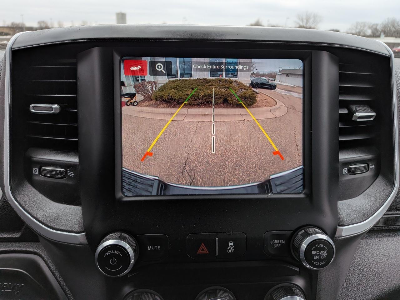 RAM 2500 Big Horn 4x4 Crew Cab 6'4" Box 2024