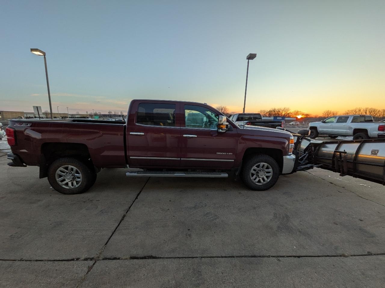 Chevrolet Silverado 3500HD 4WD Crew Cab 153.7" LTZ 2016