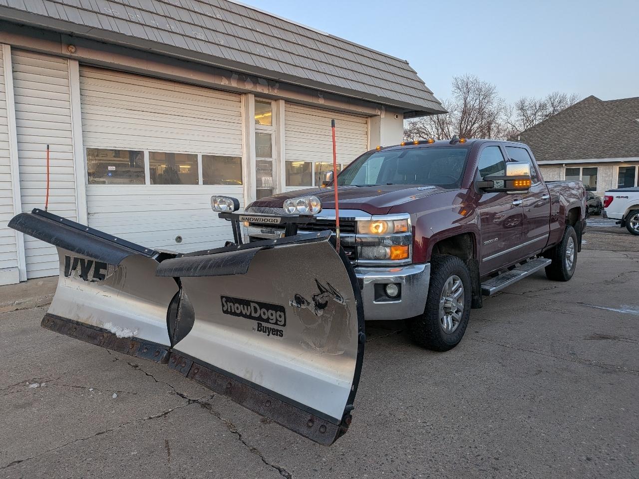 Chevrolet Silverado 3500HD 4WD Crew Cab 153.7" LTZ 2016