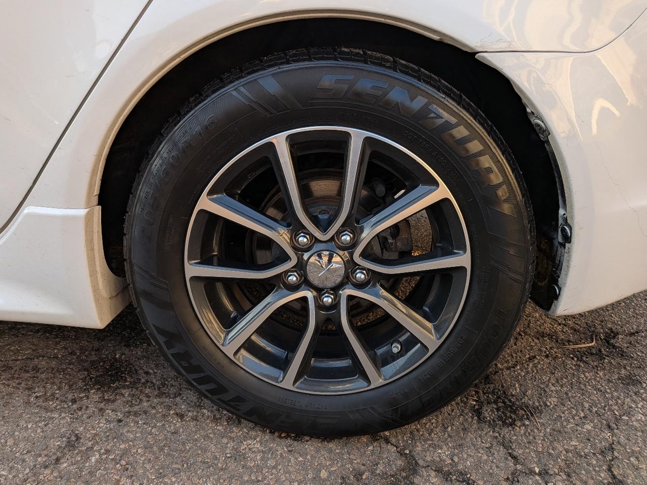 Mitsubishi Lancer ES 2.0 FWD Manual 2017