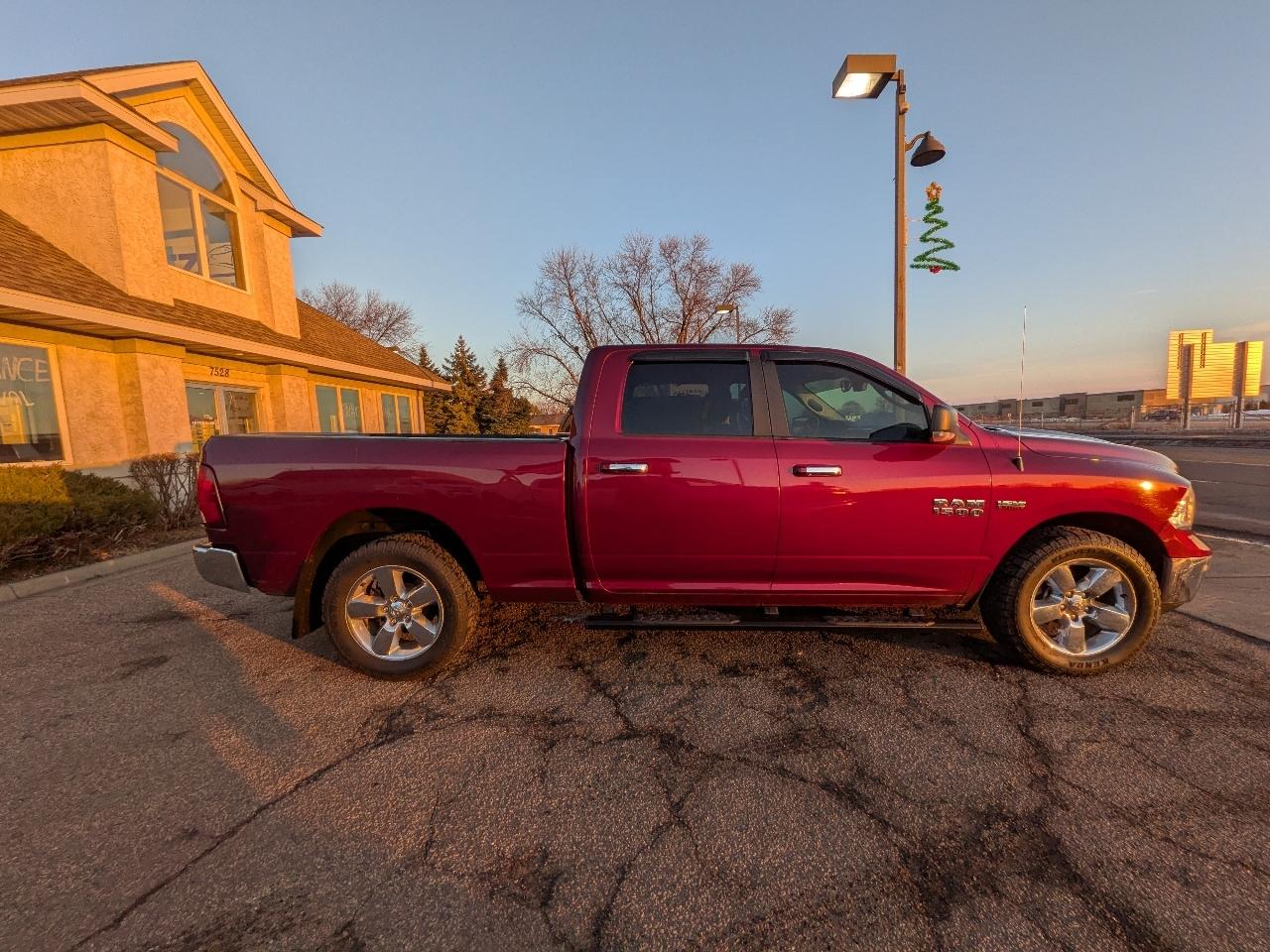 RAM 1500 Big Horn 4x4 Crew Cab 6'4" Box 2018