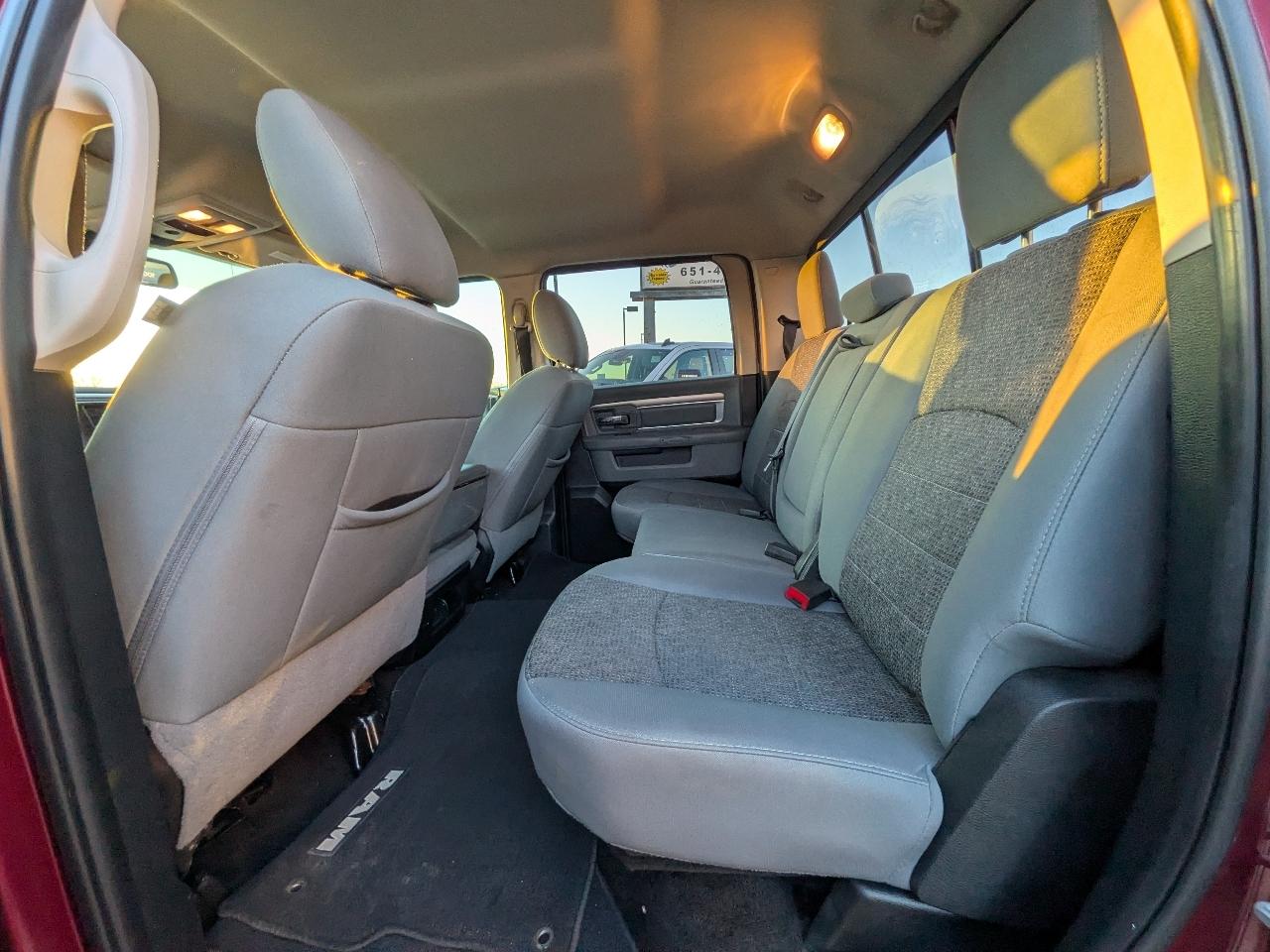 RAM 1500 Big Horn 4x4 Crew Cab 6'4" Box 2018