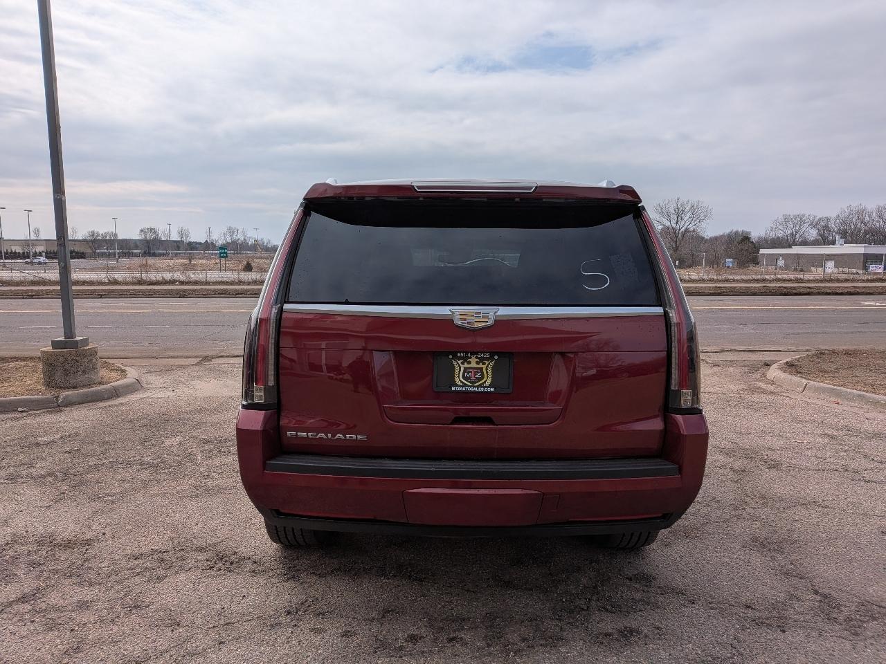 Cadillac Escalade 4WD 4dr Luxury Collection 2016