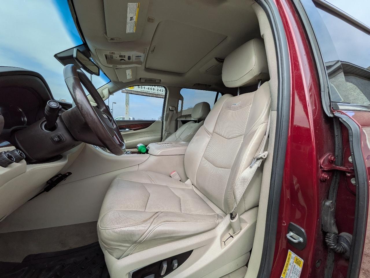 Cadillac Escalade 4WD 4dr Luxury Collection 2016