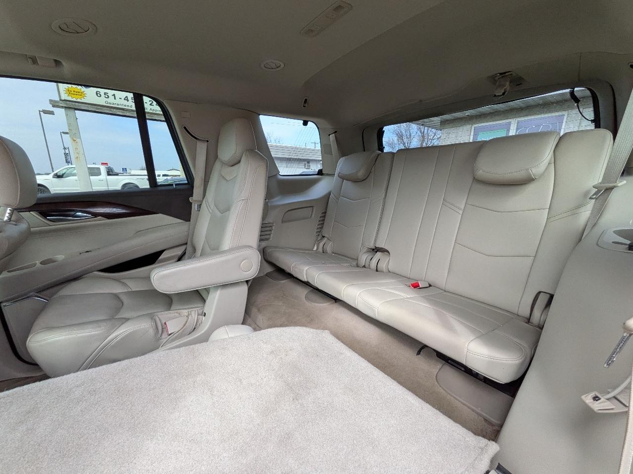 Cadillac Escalade 4WD 4dr Luxury Collection 2016