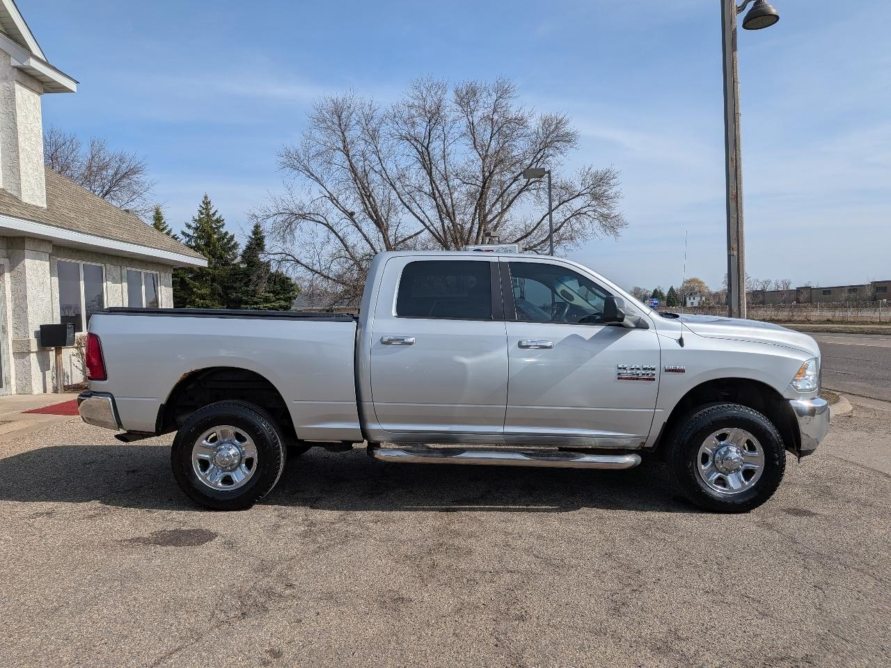 RAM 2500 4WD Crew Cab 149" SLT 2014
