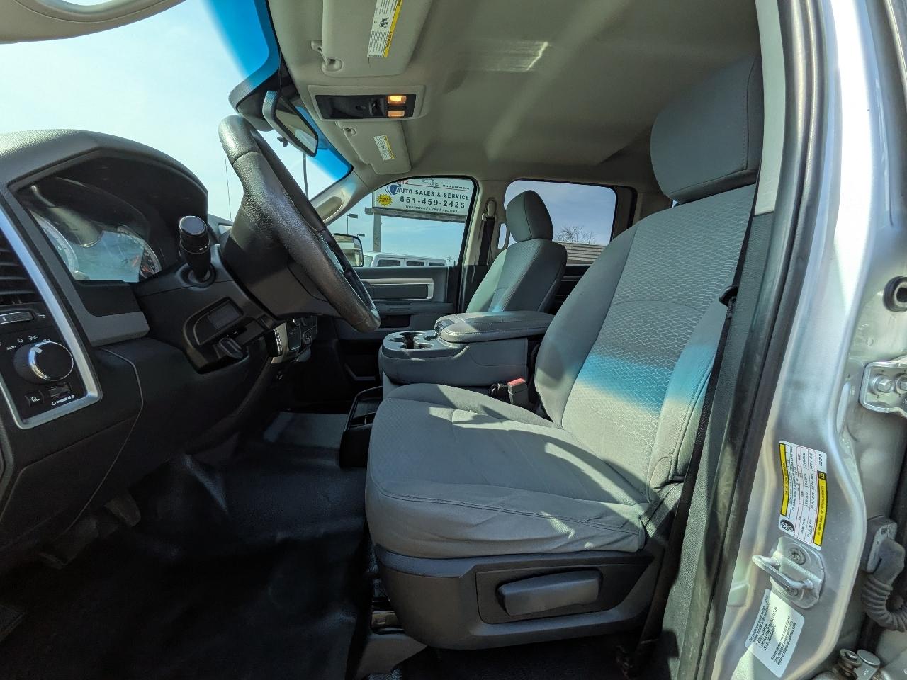 RAM 2500 4WD Crew Cab 149" SLT 2014